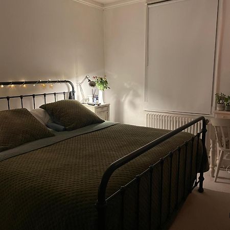 3 Bed Home Sleeps 6 Free Parking Brighton Екстер'єр фото